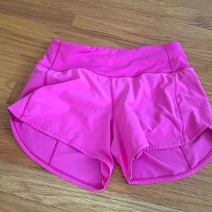 Lululemon speed up 2.5 inch low rise  sonic pink size 2